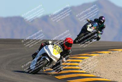 media/Oct-29-2022-CVMA (Sat) [[14c0aa3b66]]/Race 4 500 Supersport-350 Supersport/